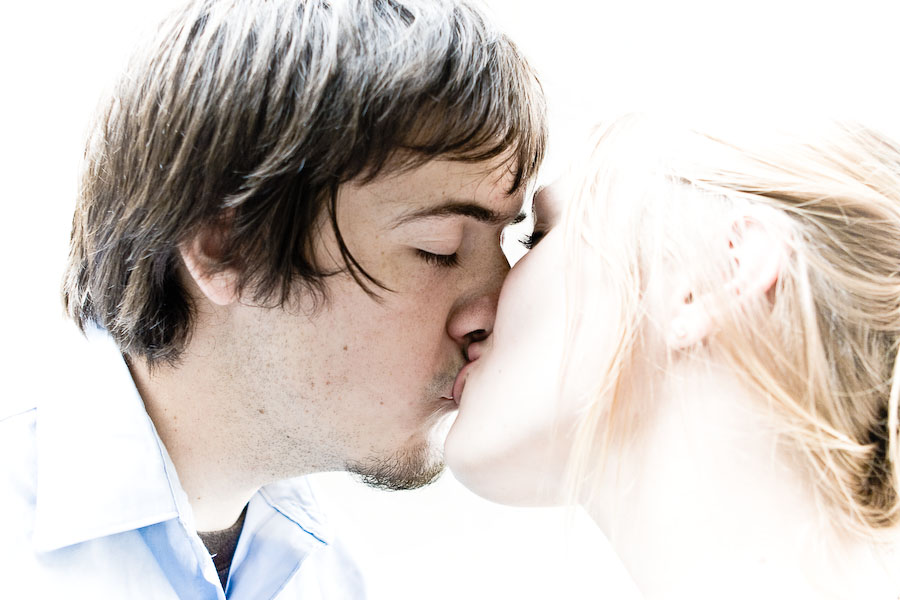 &copy; 2008 rzen media.